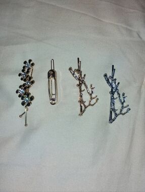Mixed Metal Decorative Hair Pins - Gold & Silver Set